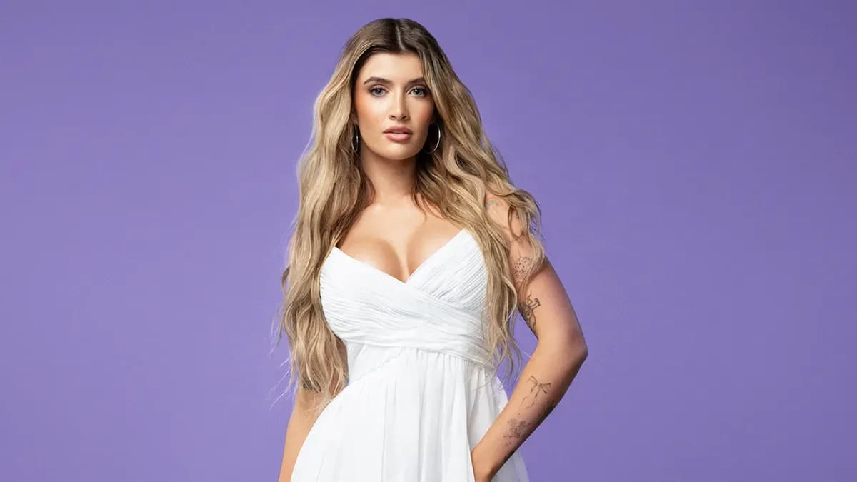 Sami Sheen et Cardi B osent le risque ultime : les nip slips qui font tourner les têtes