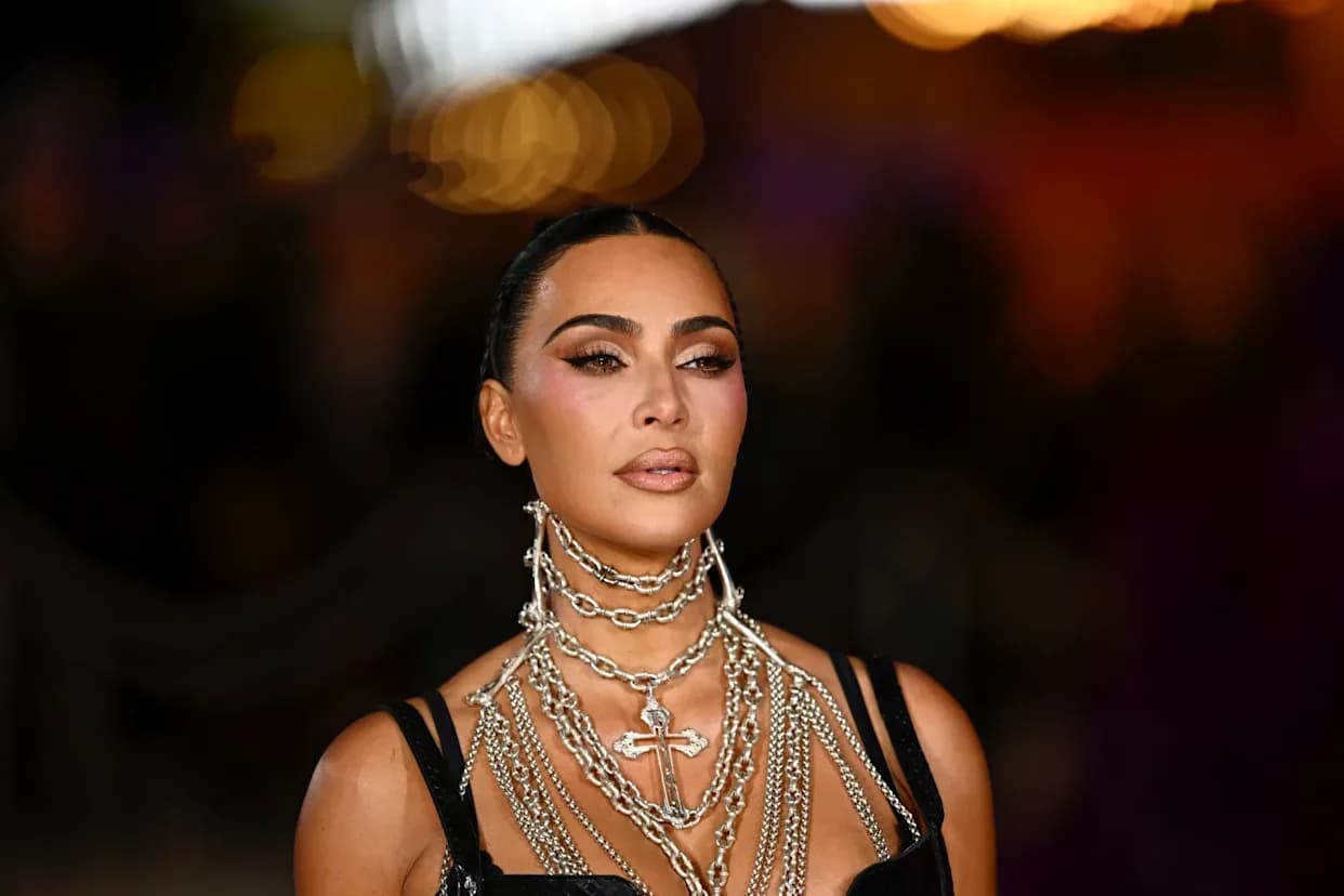 Kim Kardashian : Retour sur ses looks les plus iconiques au Met Gala depuis 2013