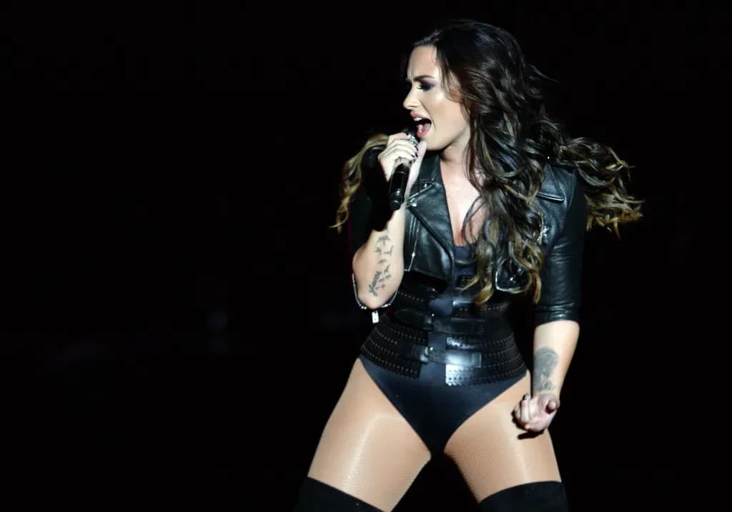 Demi Lovato illumine le Madison Square Garden lors de son triomphe ‘It’s Not That Deep’