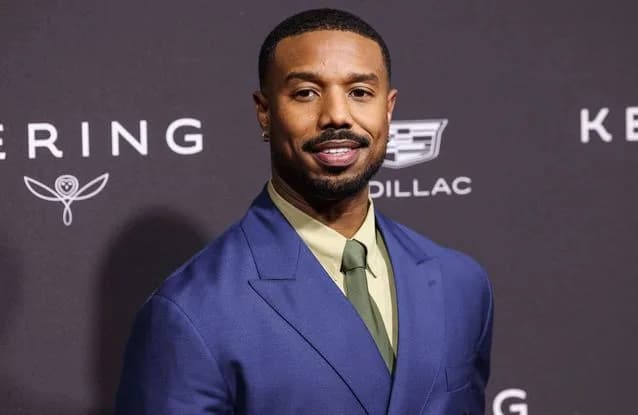 Michael B. Jordan éblouit en famille lors de la première de 'Swapped' à Los Angeles